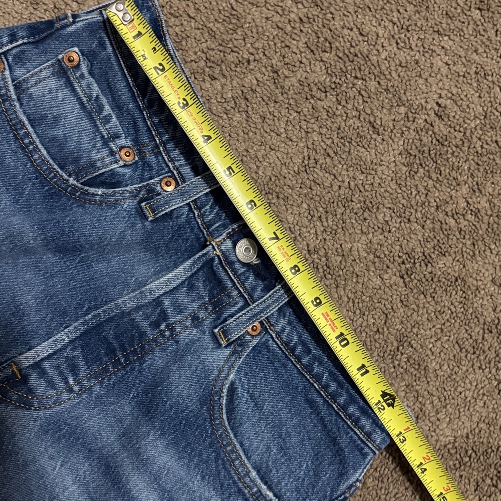 Levi’s 501 Skinny Distressed Jean-Tagged 26x30 Wmns size-Med Wash-99 Cotton-EUC - Picture 10 of 15